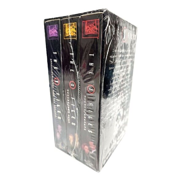 The X-Files  - Lot of 3 in 1 box set VHS 1996-1997 Crime Investigation Mystery - Picture 1 of 3